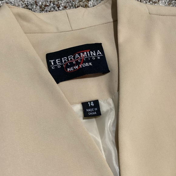 New Terramina Jacket Suit Women 2 Piece Size 14 Brown Color - Picture 13 of 15